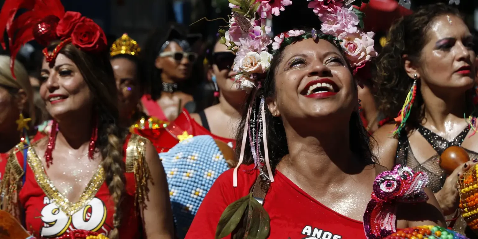 Carnaval: Uma Celebração da Diversidade Cultural e dos Vínculos Sociais Imagem do artigo