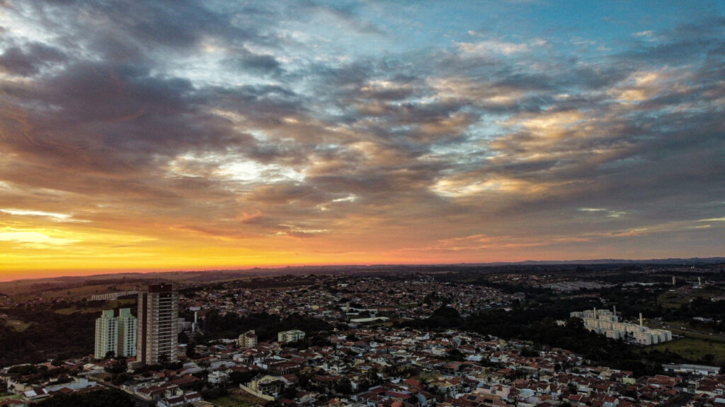 Carnaval 2026: Expectativa de Calor, Sol e Chuvas Típicas de Verão Carnaval 2026: Expectativa de Calor, Sol e Chuvas Típicas de Verão