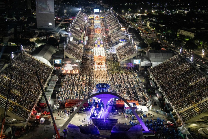 Carnaval de 2026: Rio de Janeiro Bate Recorde de Ocupação Hoteleira