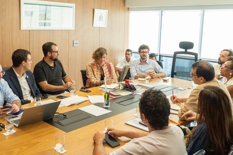 Carnaval no Centro da Economia Criativa: MinC e Mariana Mazzucato em Missão Internacional