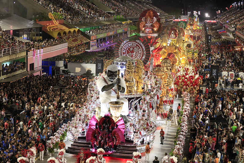Carnaval no Rio: Uma Celebração que Deixa Saudades e Reflexões Carnaval no Rio: Uma Celebração que Deixa Saudades e Reflexões