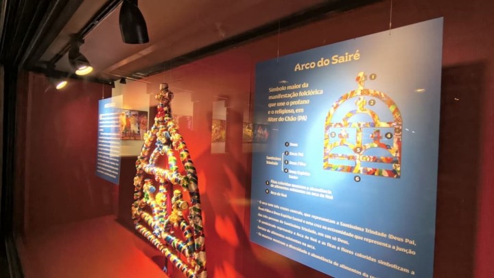 Celebração do Sairé: Cultura Amazônica em Exposição no Museu de Arte Sacra de SP