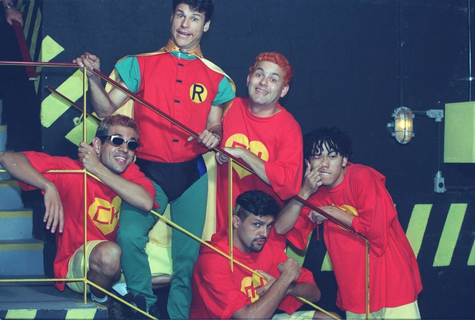 Cerimônia de Exumação dos Mamonas Assassinas: Homenagem Ecológica e Emocionante Cerimônia de Exumação dos Mamonas Assassinas: Homenagem Ecológica e Emocionante