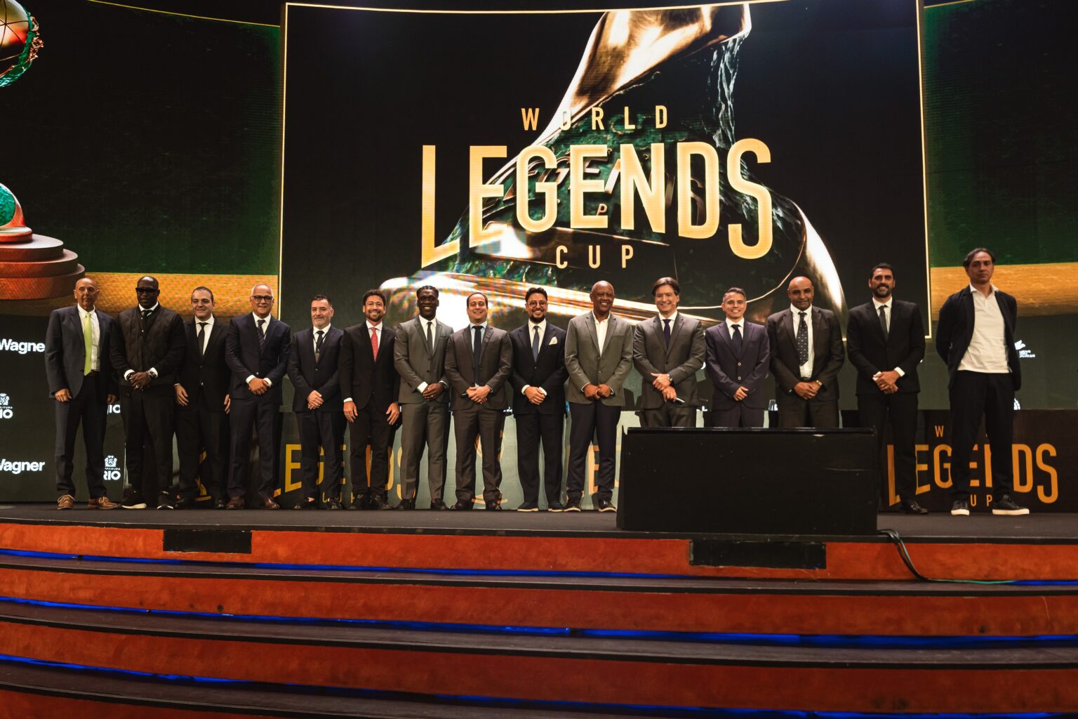 Copa do Mundo de Lendas 2026: Craques como Romário e Seedorf em Ação no Rio de Janeiro Copa do Mundo de Lendas 2026: Craques como Romário e Seedorf em Ação no Rio de Janeiro