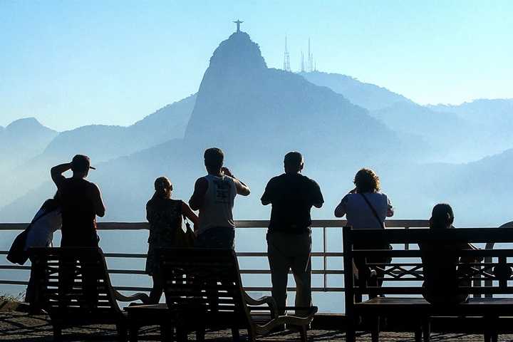 Crescimento do Turismo Fluminense em 2025: Alta de 10,8% Surpreende