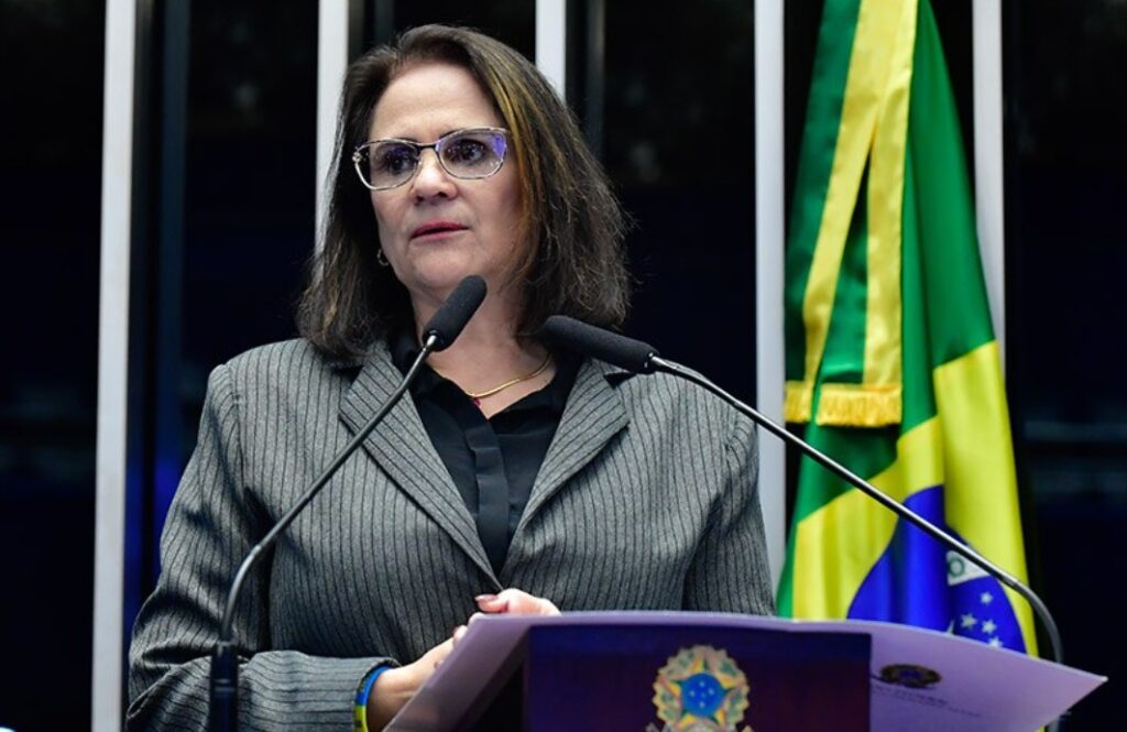 Damares Move Ação Judicial Contra Escola de Samba por Homenagem a Lula