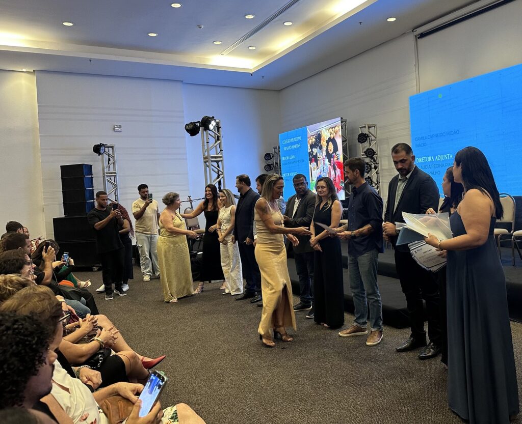 Diretores Eleitos São Empossados na Rede Municipal de Macaé para o Triênio 2026-2028