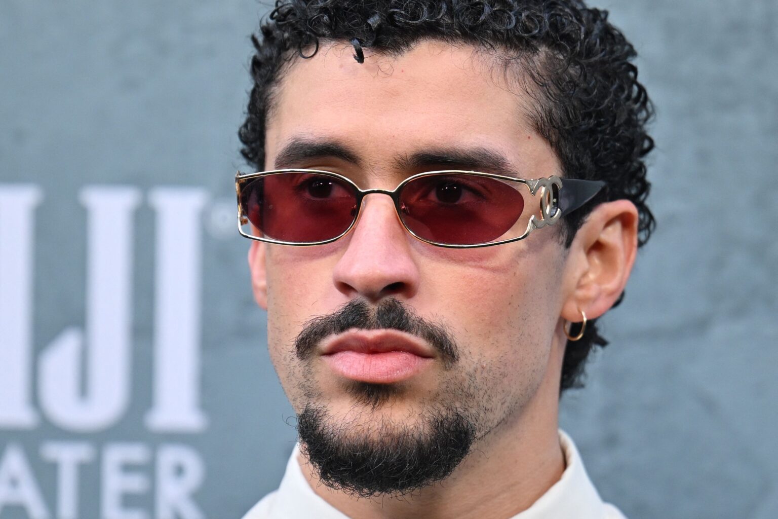 Entenda por que Bad Bunny não receberá cachê pelo show do intervalo do Super Bowl