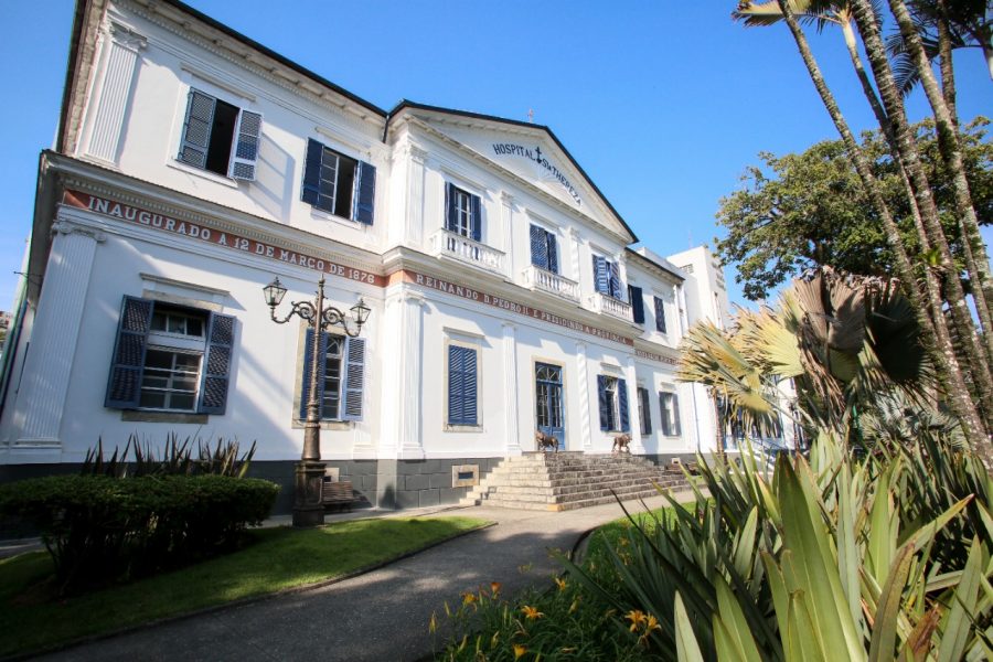 Justiça Debate Atrasos nos Repasses de Recursos Estaduais à Saúde de Petrópolis