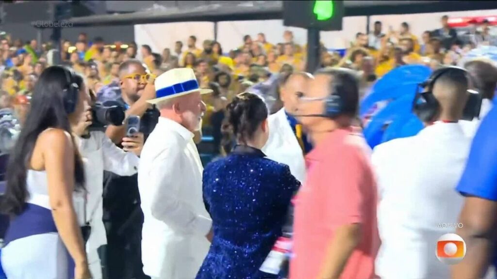 Lula Celebra Carnaval e Enfrenta Críticas da Oposição Lula Celebra Carnaval e Enfrenta Críticas da Oposição