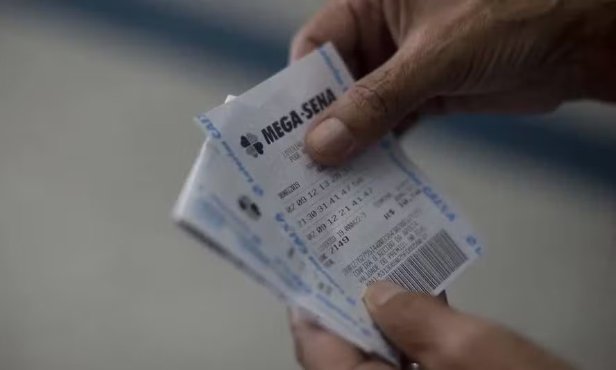 Mega-Sena Acumula e Prêmio Chega a R$ 130 Milhões; Confira as Dezenas Sorteadas