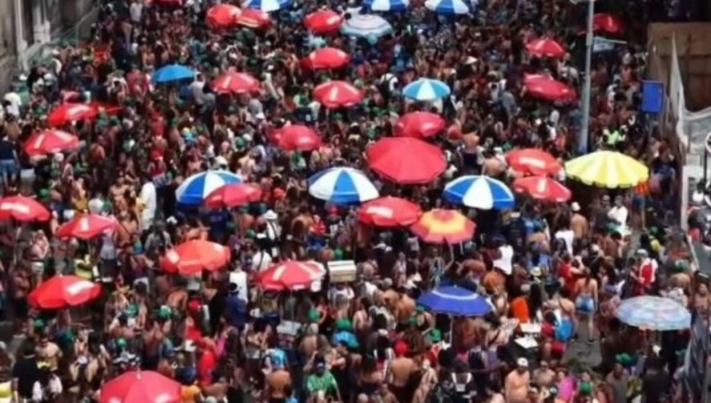 Monobloco Fecha Carnaval de Rua do Rio com Homenagens a Arlindo Cruz e Preta Gil