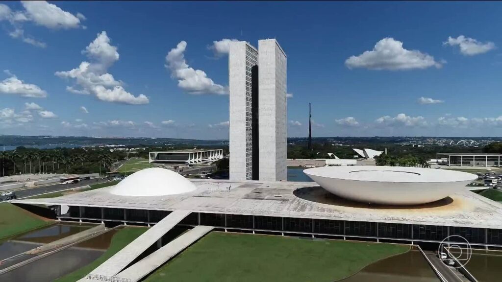 Polícia Federal Entrega Dados Sigilosos do Master à CPMI do INSS Polícia Federal Entrega Dados Sigilosos do Master à CPMI do INSS