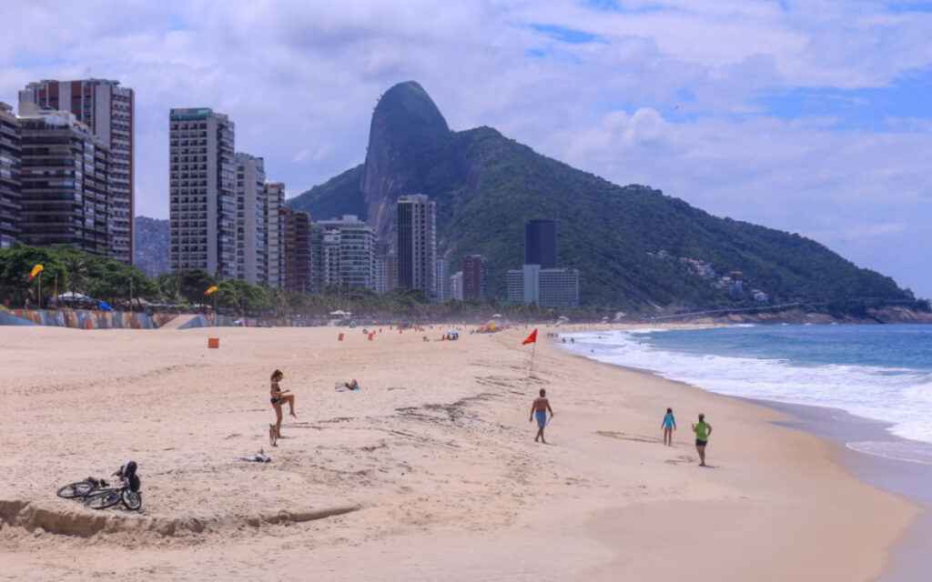 Previsão de Chuva e Calor Abafado Marcam a Última Semana de Fevereiro no Rio Previsão de Chuva e Calor Abafado Marcam a Última Semana de Fevereiro no Rio