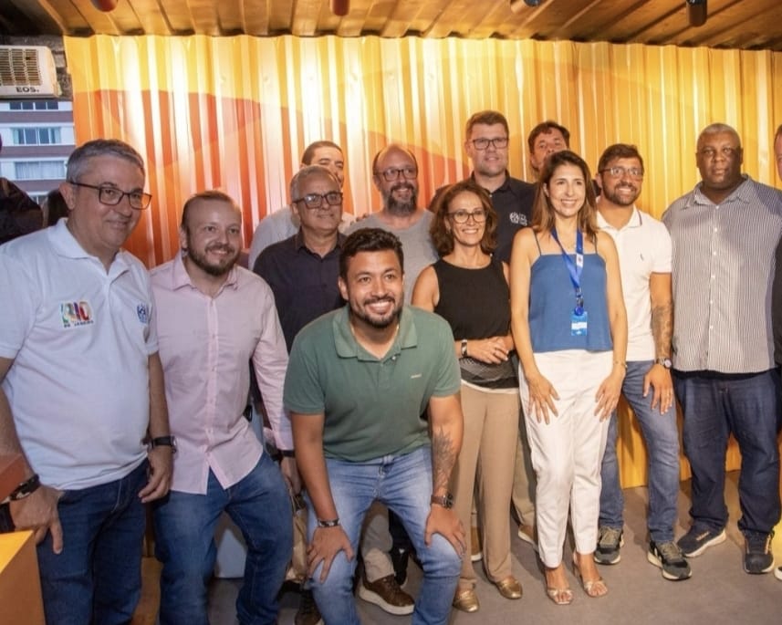 Vale do Café se Destaca em Ação Turística na Praia de Copacabana
