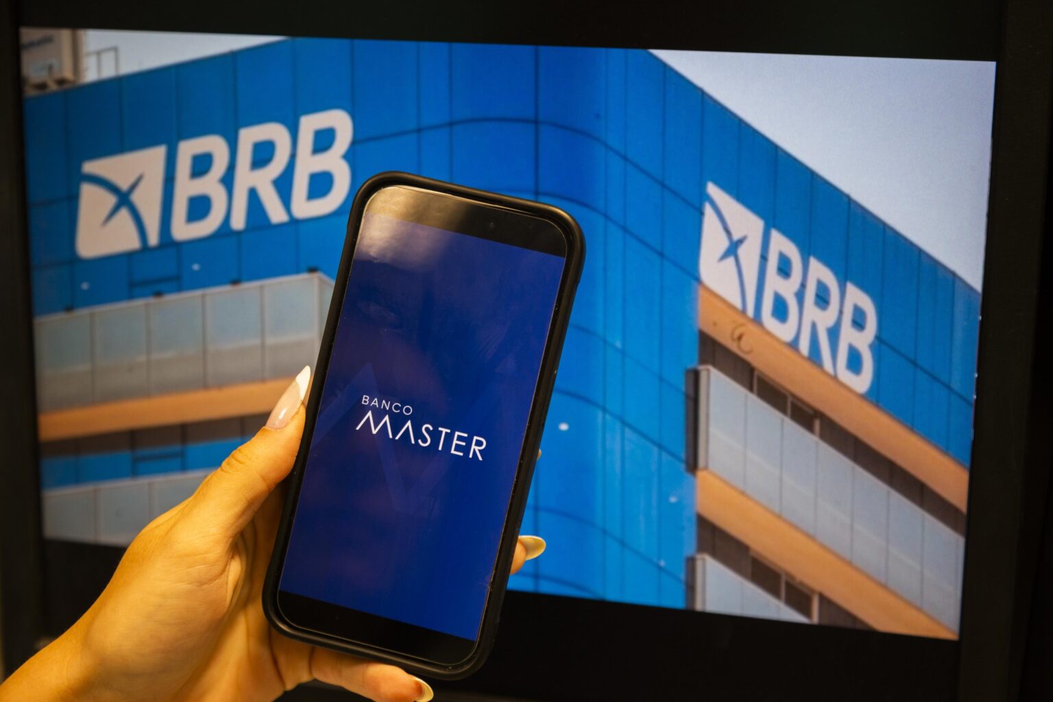 Banco Central Hesita em Ampliar Prazo para Solução da Crise do BRB