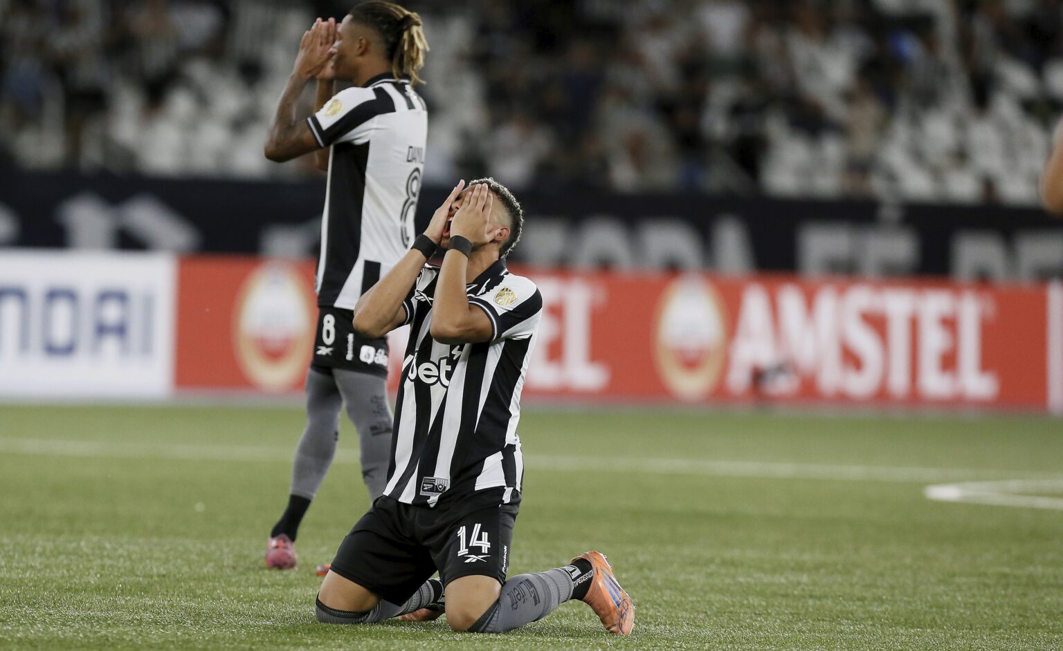 Botafogo é Eliminado da Pré-Libertadores: Derrota para o Barcelona de Guayaquil no Nilton Santos