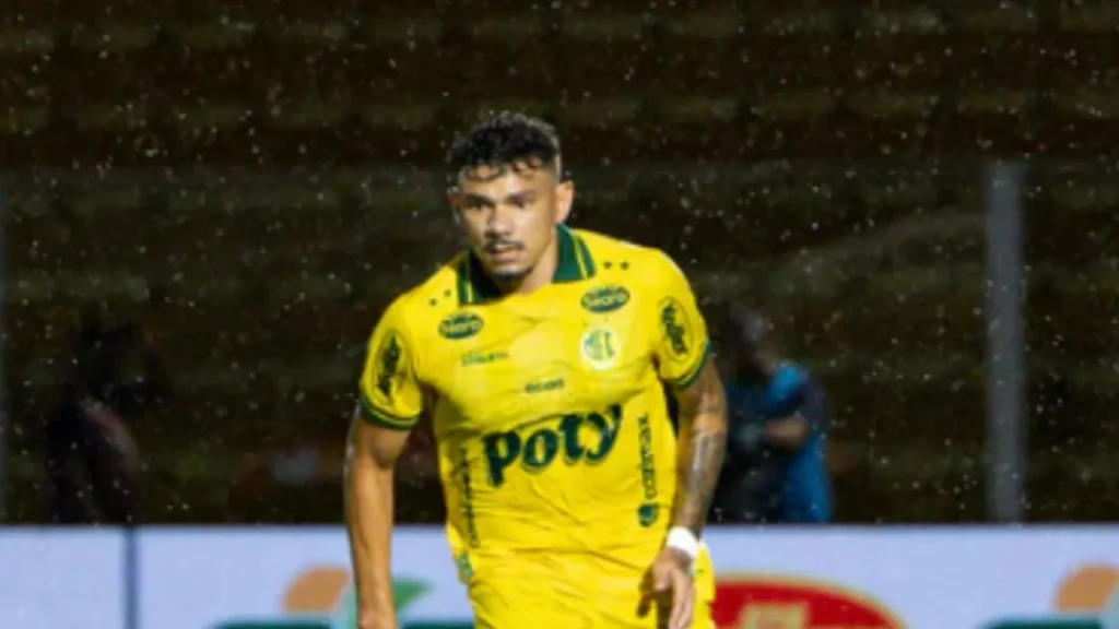 Botafogo e Mirassol: Tiquinho Soares se Prepara para Retorno ao Nilton Santos