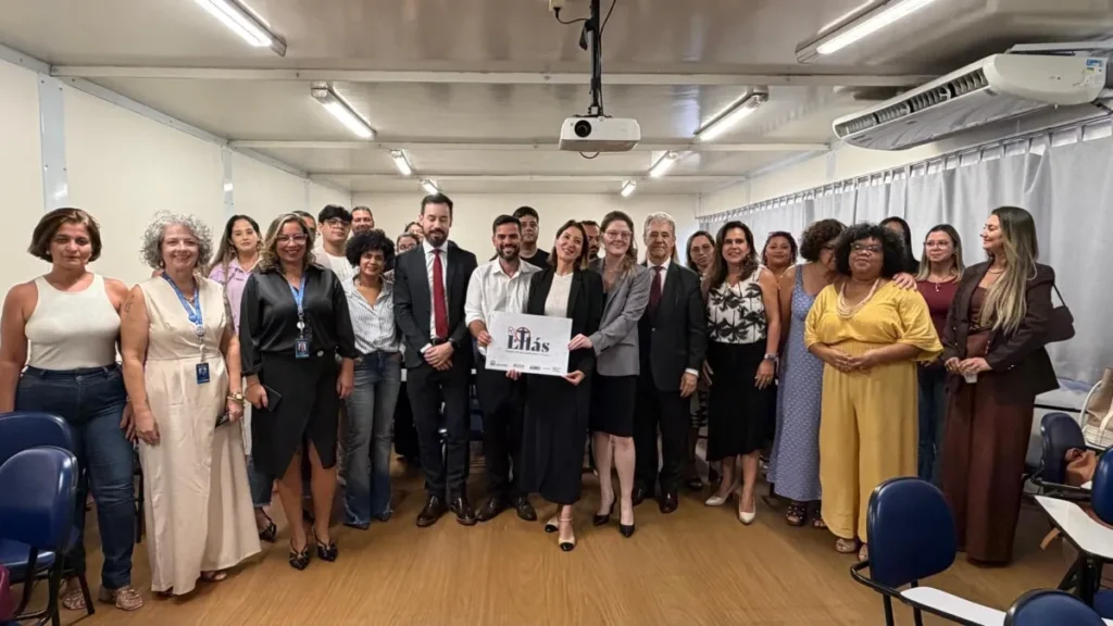 Cabo Frio Realiza Debate Sobre a Lei Maria da Penha com Estudantes da Rede Pública