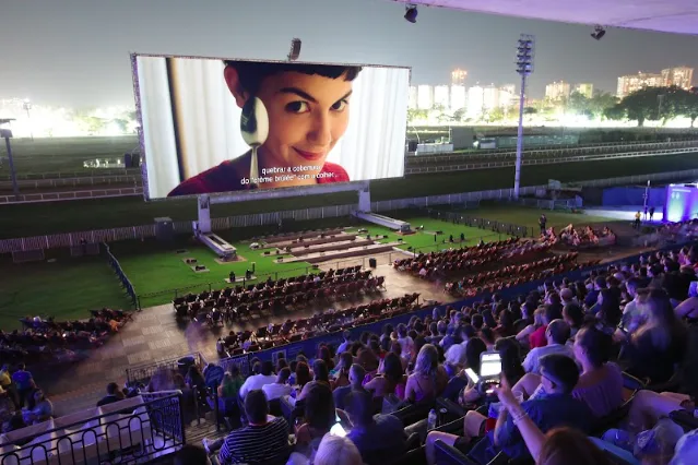 Cinema Gigante ao Ar Livre Chega ao Rio: Programação Imperdível com Shows e Gastronomia