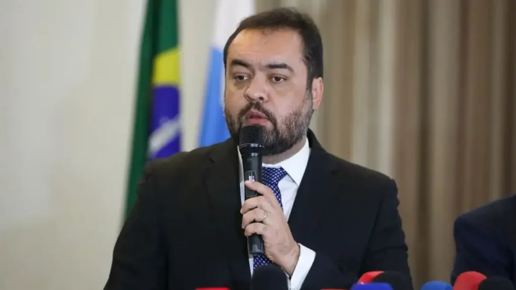 Cláudio Castro Antecipou Saída do Governo do RJ em Meio a Votações do TSE