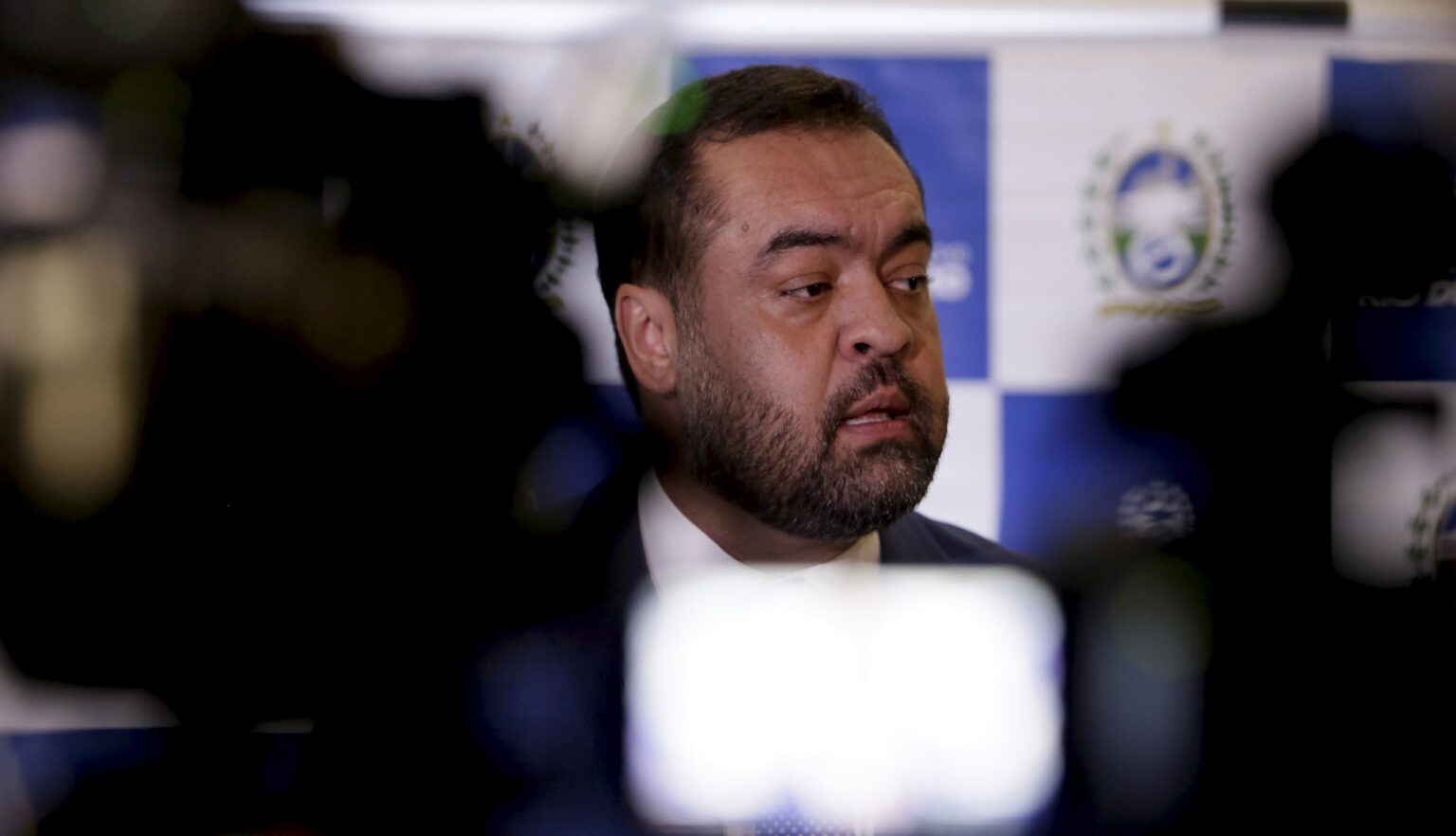 Condenação de Cláudio Castro: Abuso de Poder e Consequências para o Rio de Janeiro