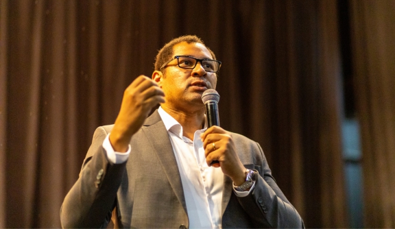 Curso sobre Financiamento da Educação Básica em Mogi das Cruzes: Importância e Impacto