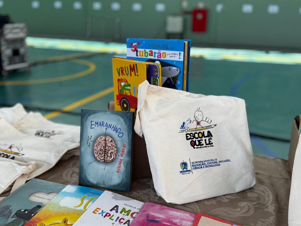 Da Escola para Casa: Saquarema Distribui 20 Mil Sacolas Literárias para Incentivar Leitura
