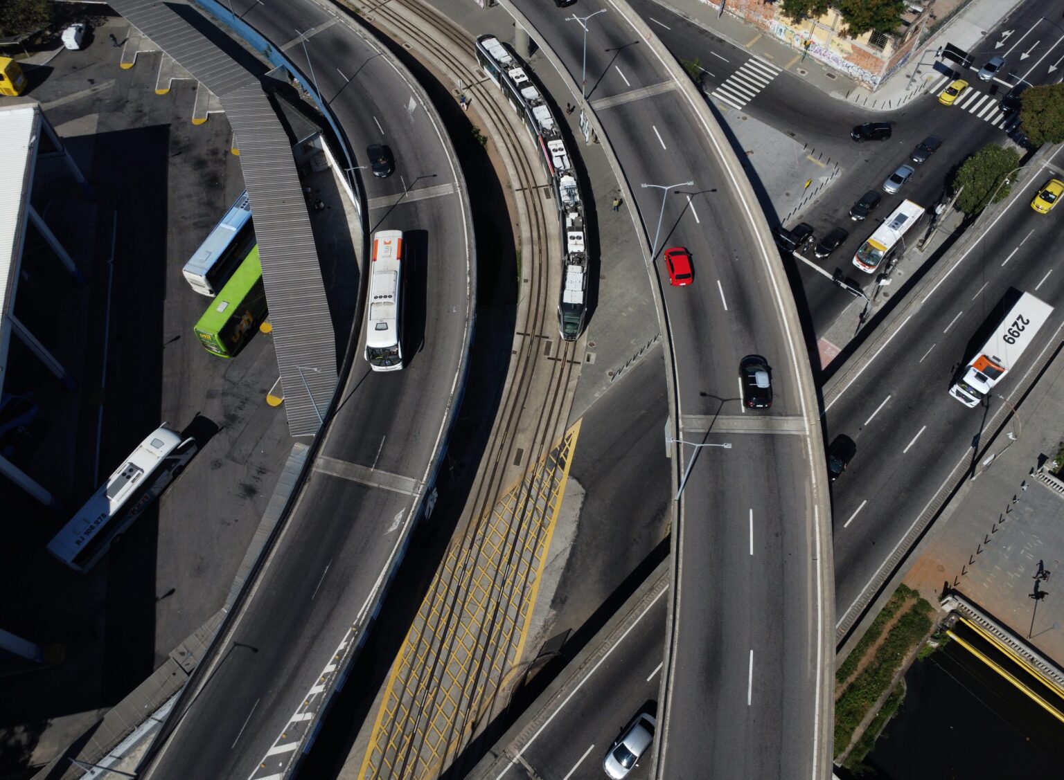 Debate sobre Mobilidade Urbana no Rio: Caminhos do Rio promove seminário com especialistas Debate sobre Mobilidade Urbana no Rio: Caminhos do Rio promove seminário com especialistas