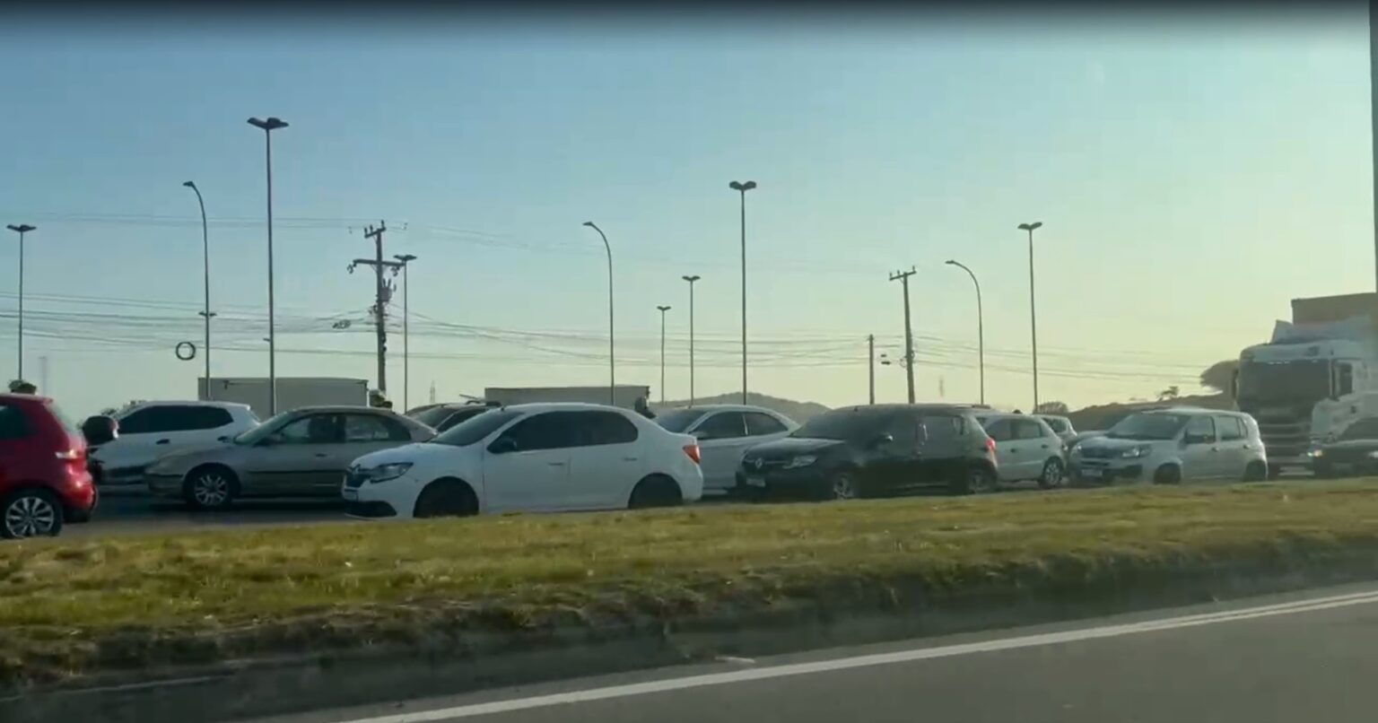 DER-RJ Instala Novos Radares na RJ-104 e RJ-106 para Aumentar Segurança Viária