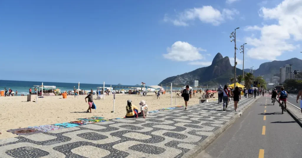 Desafio da Segurança no Turismo Brasileiro: Avaliação dos Especialistas