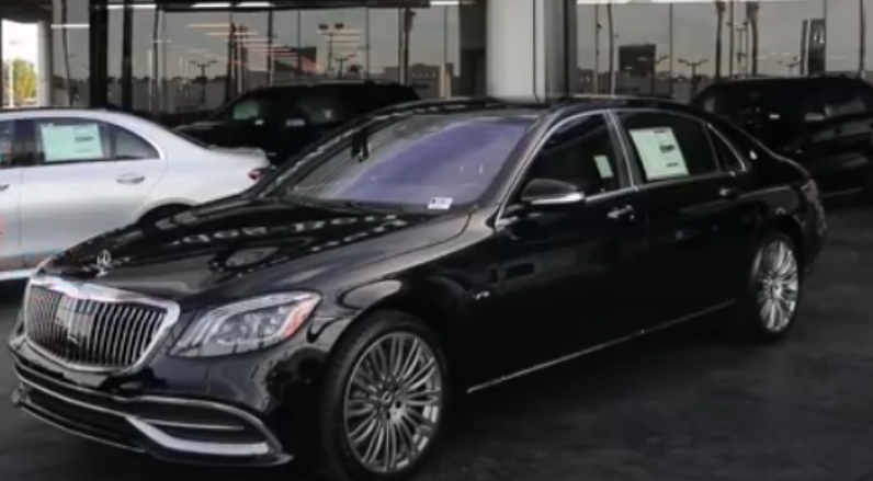 Descubra o Mercedes-Maybach disponível no Rio: Raras experiências de luxo por R$ 15 mil/dia