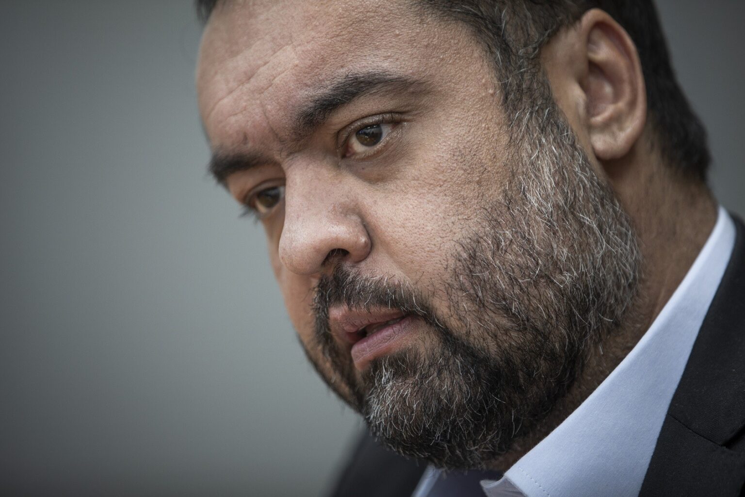 Desgaste de Castro Aumenta com Julgamento no TCE-RJ