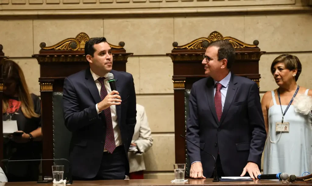 Eduardo Cavaliere Assume a Prefeitura do Rio de Janeiro e Promete Transformações Sociais Eduardo Cavaliere Assume a Prefeitura do Rio de Janeiro e Promete Transformações Sociais