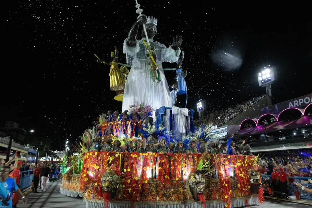 Eduardo Cavaliere Assume a Prefeitura e Amplia Grupo Especial do Carnaval para 15 Escolas