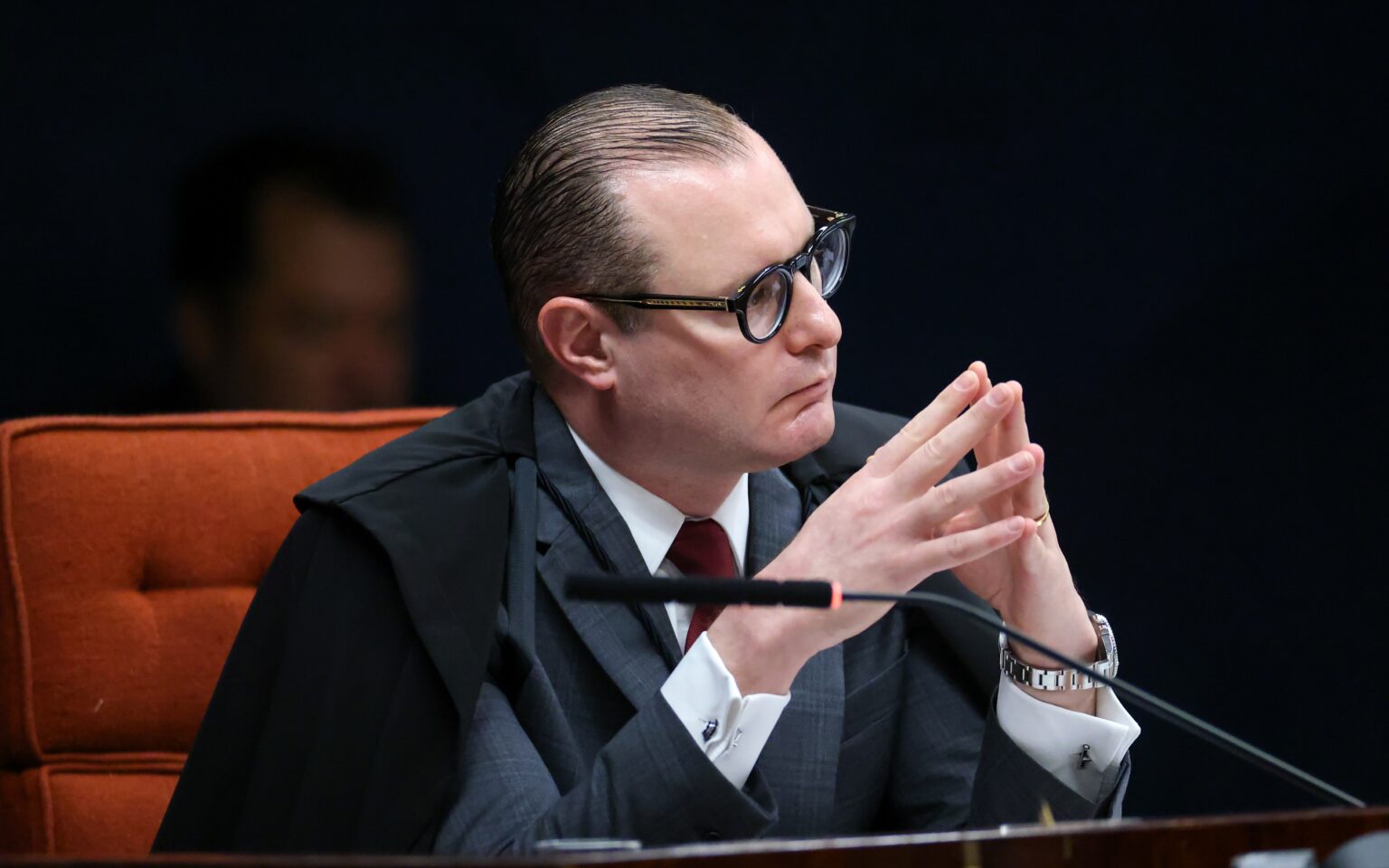 Eleições Indiretas para Governo do Rio de Janeiro Suspensas por Zanin