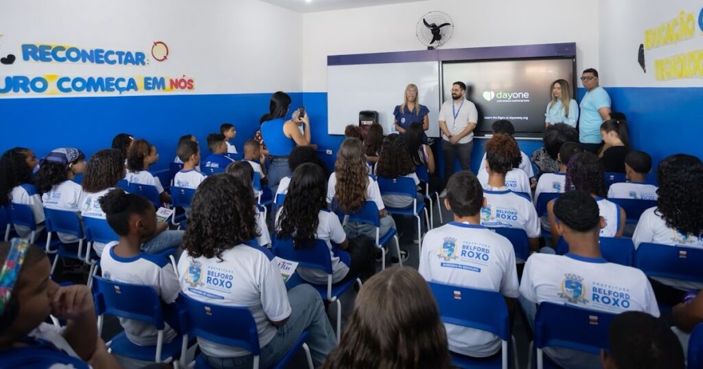 Escola Ernesto Pinheiro Barcelos Adota Programa Rio Lilás para Combater Violência Doméstica