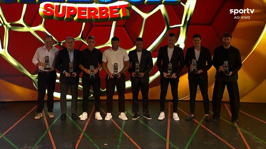 Flamengo é Campeão, Mas Seleção do Carioca Tem Apenas Dois Jogadores Rubro-Negros