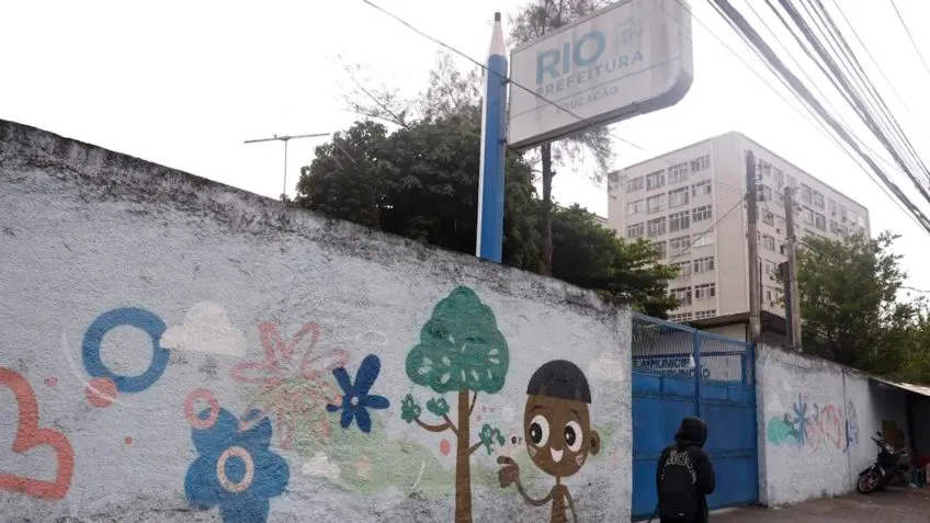 Impactos da Violência no Transporte Público Atingem Estudantes no RJ Impactos da Violência no Transporte Público Atingem Estudantes no RJ