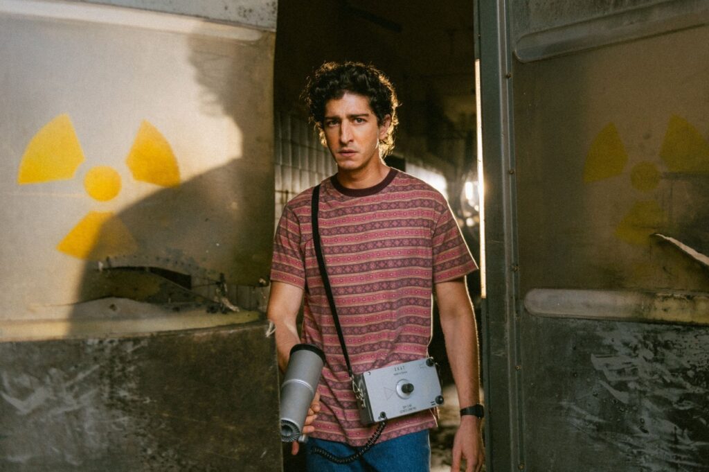 Johnny Massaro protagoniza série sobre o trágico acidente do Césio 137 em Goiânia