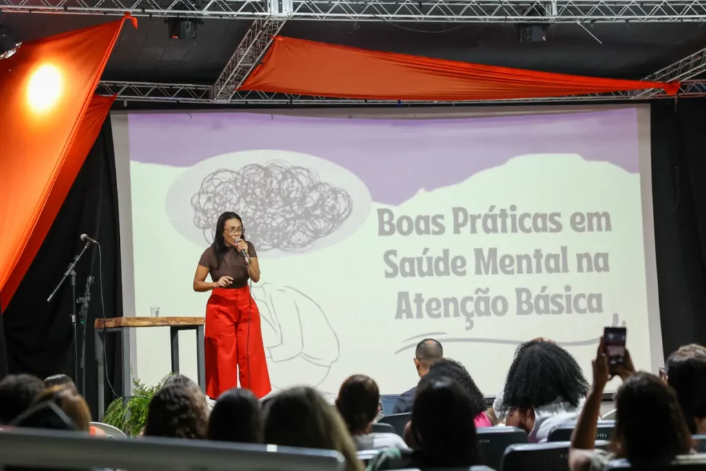 Melhorias em Saúde Mental na Atenção Básica: Capacitação em Casimiro de Abreu