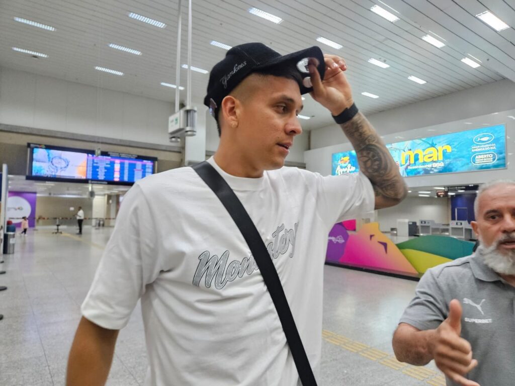 Millán Chega ao Rio de Janeiro para Assinar com o Fluminense e Reforçar a Defesa Tricolor