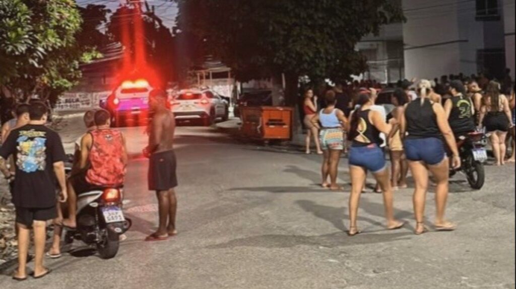 Mulher de 61 anos é morta em troca de tiros durante perseguição em Cascadura