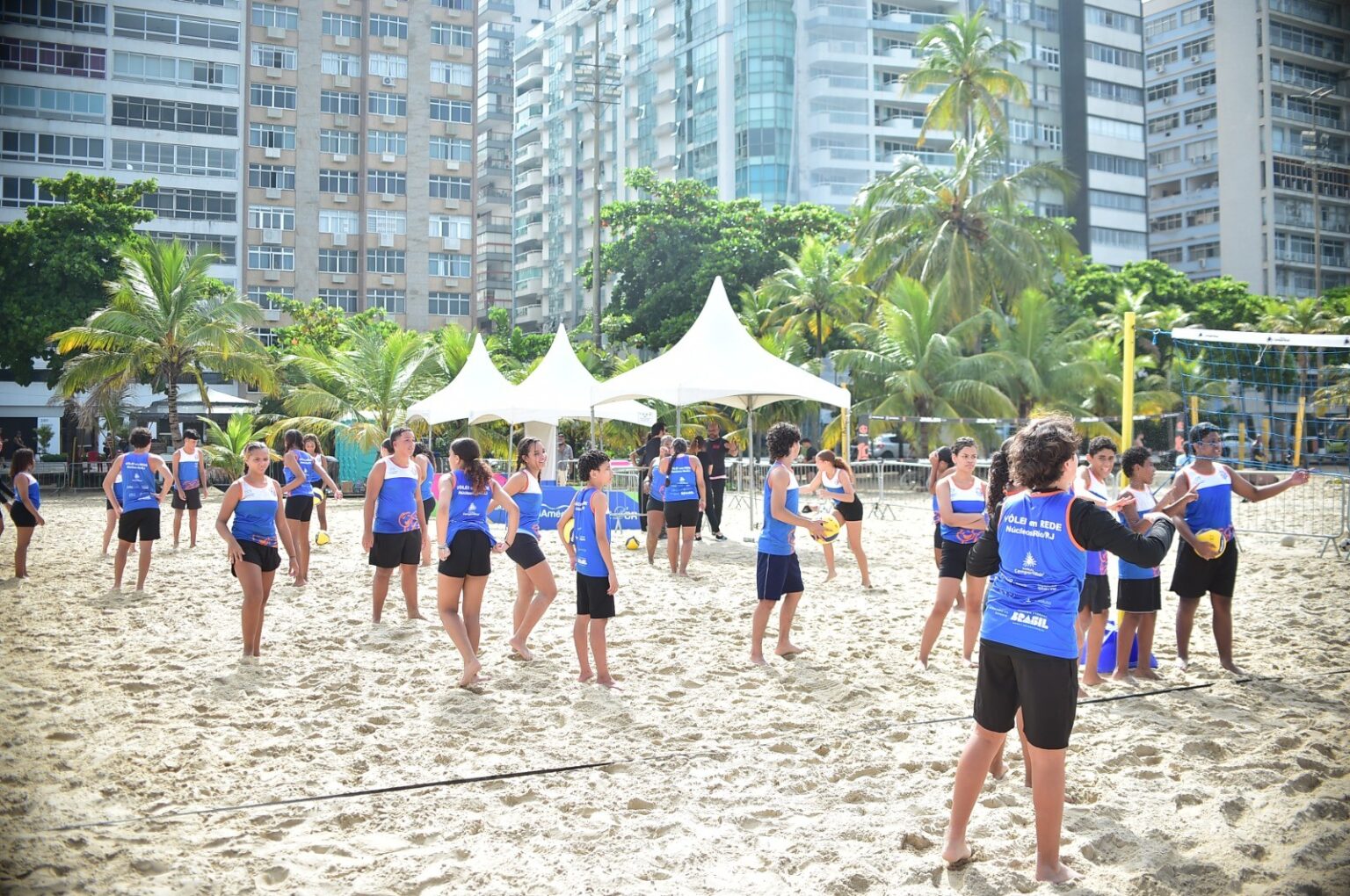 Niterói Esportes de Praia: Um Fim de Semana de Torneios e Música na Praia de Icaraí