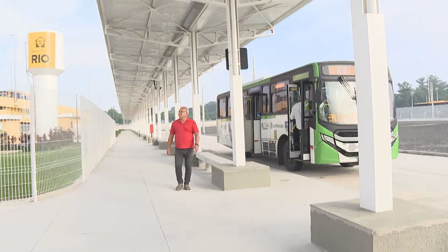 Nova Linha de Ônibus Liga Mesquita ao BRT: Início das Operações