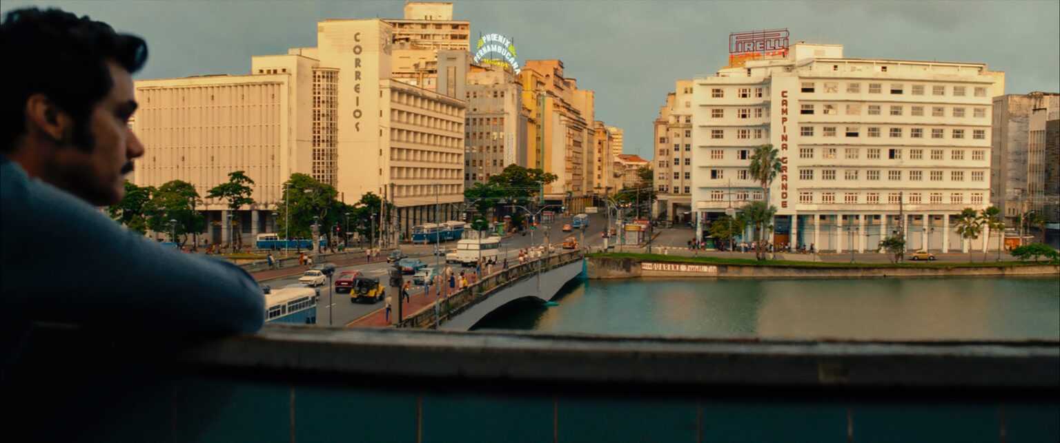 O Recife de Kleber Mendonça Filho: Descubra os Cenários que Marcam Seus Filmes