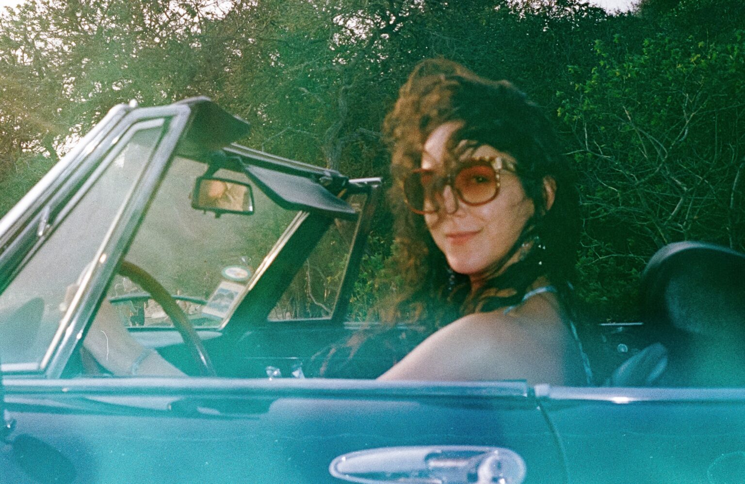 Oscar 2026: Camila Márdila Torce por 'O Agente Secreto' e Compartilha Seus Palpites