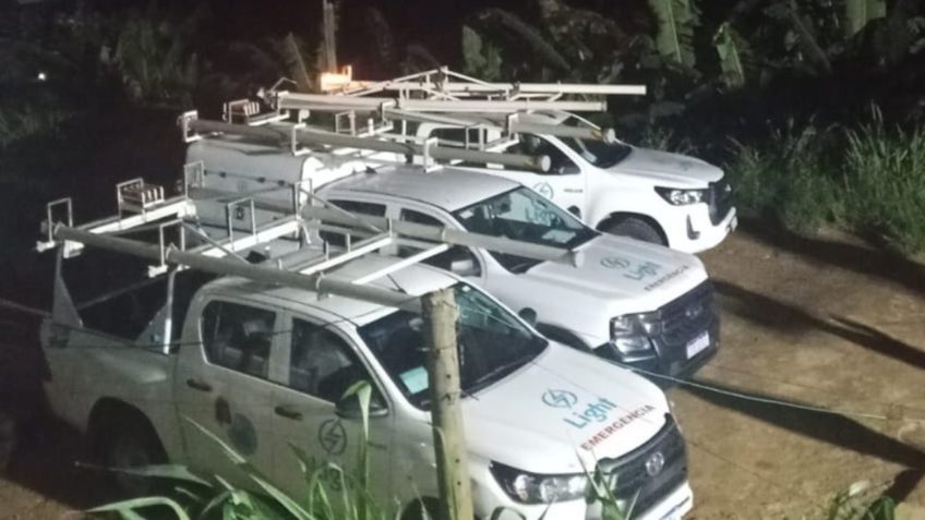 Queda de Energia Afeta 160 Mil Clientes no Rio de Janeiro Queda de Energia Afeta 160 Mil Clientes no Rio de Janeiro