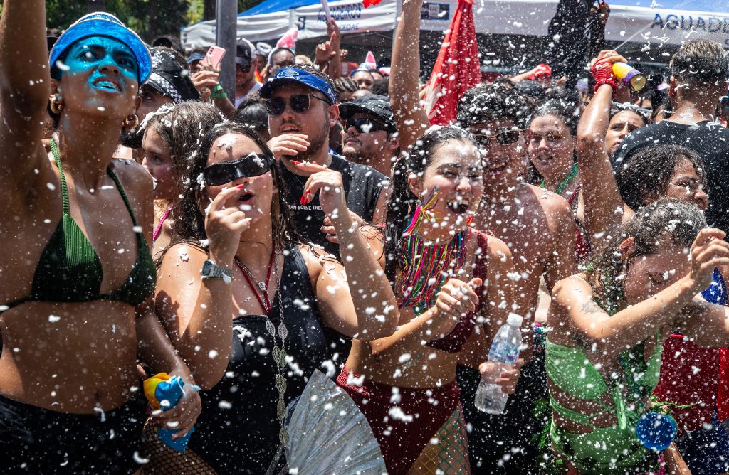 Rio de Janeiro Atraí 310 Mil Turistas Estrangeiros em Fevereiro com Crescimento Impulsionado pelo Carnaval Rio de Janeiro Atraí 310 Mil Turistas Estrangeiros em Fevereiro com Crescimento Impulsionado pelo Ca