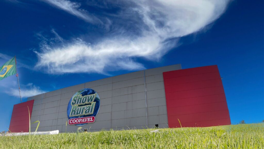 Show Rural 2026 Bate Recorde de Visitantes e Negócios Impressionantes Show Rural 2026 Bate Recorde de Visitantes e Negócios Impressionantes
